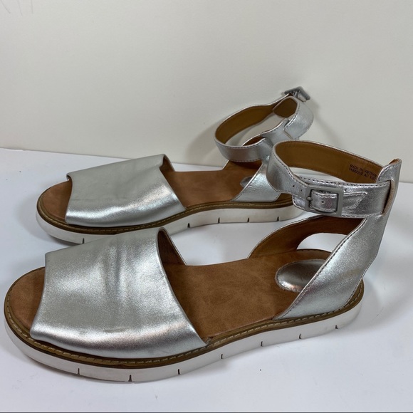 clarks silver sandals